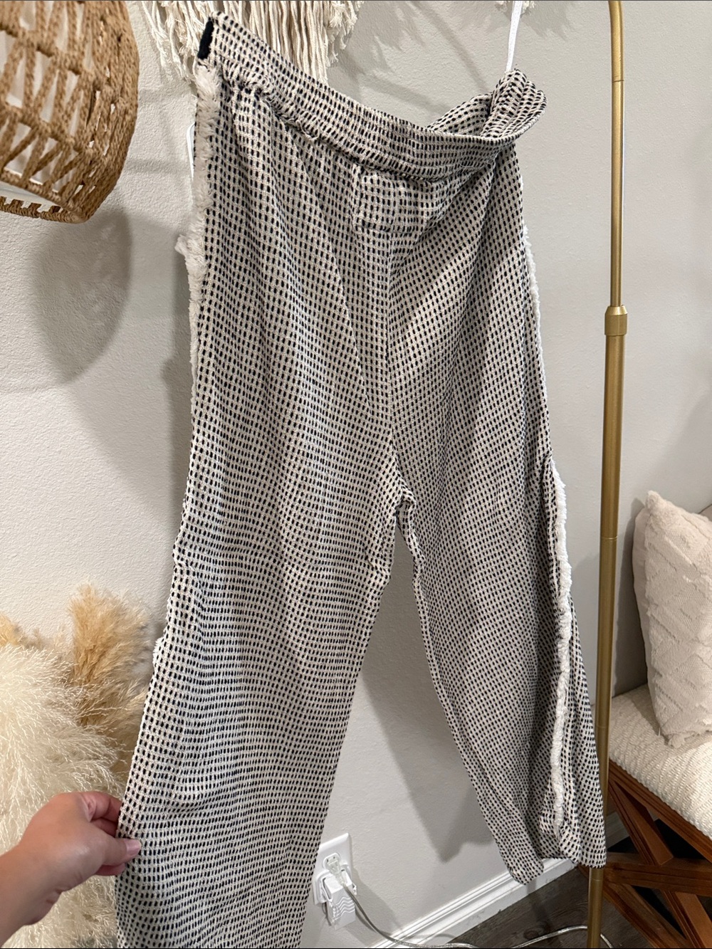 POL Black and Cream Wide Leg Knit Pants with Drawstring - Picture 5 of 5